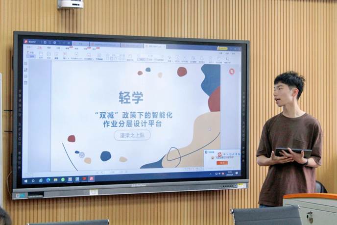 DFAE9E3C0C0E3CF41B9E12C507AAC411